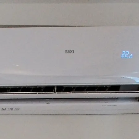 Lovely Fully Equipped Near Subway N12 Lejlighed