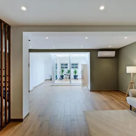 Lovely Fully Equipped Near Subway N12 Lejlighed *