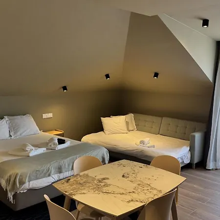 Lovely Fully Equipped Near Subway N12 * Lisboa