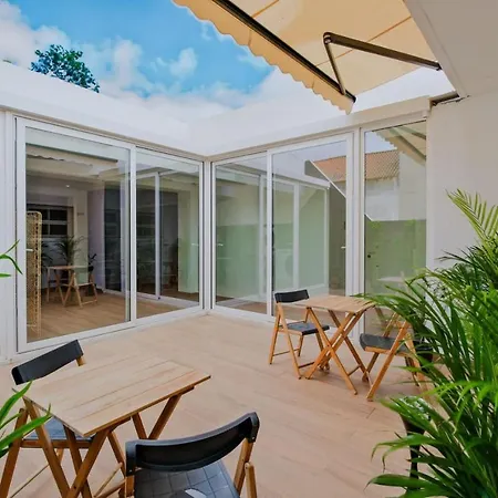 Lovely Fully Equipped Near Subway N12 公寓