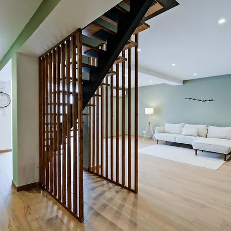 Lovely Fully Equipped Near Subway N12 Lisboa